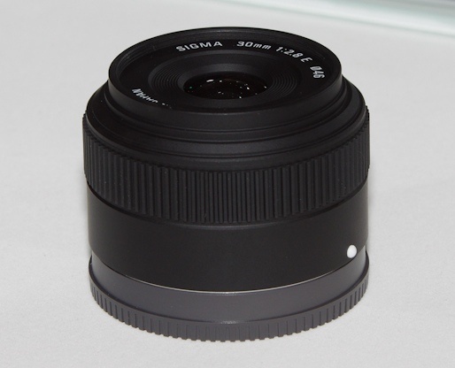 Sigma-E-mount-30mm-f2.8